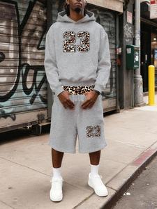 Мужской уличный костюм с капюшоном и шортами с леопардовым принтом - Product Image 4