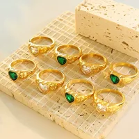 Herz-Prägungsring-Set mit Funkelndem Herzförmigem Smaragdgrünem Zirkon, Edelstahl Modeschmuck Ring für Damen