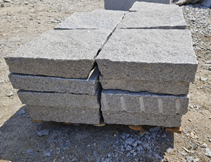 Carreaux de <span class=keywords><strong>pavé</strong></span> de paysage en granit de couleur gris clair fendu naturel pour jardins extérieurs, carrés, pavés <span class=keywords><strong>allée</strong></span> ou mur en <span class=keywords><strong>pierre</strong></span> extérieure - Product Image 3
