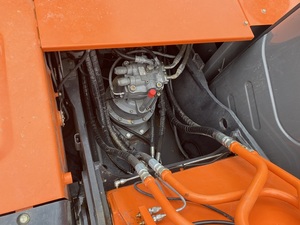 Secondhand <b>Machine</b> Used Hydraulic Hitachi <b>Walking</b> Excavator ZX200 - Product Image 6