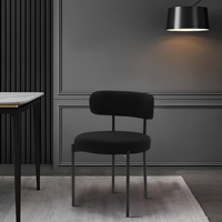 Chaises de restaurant en tissu Teddy avec structure en métal de style nordique moderne, revêtement en tissu noir, pour la salle à manger et l'hôtellerie