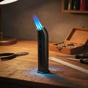 Nouveau briquet miniature rechargeable au butane coupe-vent, flamme à 3 jets, design luxueux, logo personnalisé, cadeau d'affaires en métal avec boîte cadeau - Product Image 5