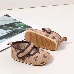 Chaussures pour bébé fille princesse, en PU souple, motif de cœurs mignons, chaussures de marche de haute qualité pour bébé, chaussures de marche magnifiques pour bébés filles de 0 à 1 an - Product Image 1