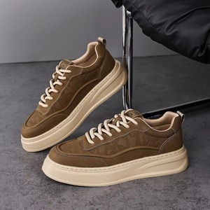 Nuevos Zapatos Casuales de Moda para Hombre, Estilo Slip-On, Acolchados, de Color Sólido, Versátiles para Uso Diario, con Suela Gruesa - Product Image 1