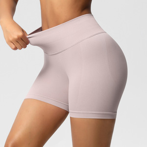 Nuevos shorts de yoga de cintura alta sin costuras con diseño acanalado para mujer, de 3 pulgadas, con espalda en V, efecto levantamiento de glúteos, compresión suave, para gimnasio y ciclismo. - Product Image 6