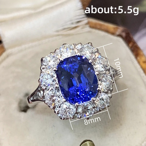 Anello dal Design Elegante in Colore Blu Reale per Donne - Product Image 6