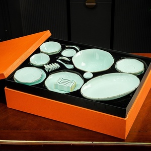 Service de bols et assiettes en porcelaine blanche de Jingdezhen, peints à la main avec des bords dorés, en céramique, pour l'inauguration de la maison, en porcelaine fine. - Product Image 4