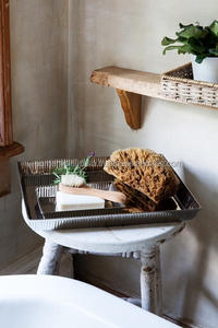 Juego de baño plateado de acero inoxidable con acabado elegante, perfecto para una elegante organización del baño - Product Image 3