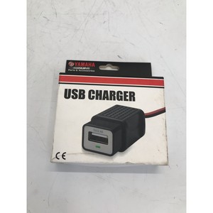 Caricatore USB Yamaha 5V 2.4A Accessorio per Moto - Product Image 1