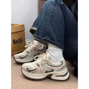 Baskets décontractées à semelle épaisse pour femme, style 'Dad Shoes', Nouvelle collection Printemps 2026, Tendance Ins, Rétro, Très populaires et polyvalentes - Product Image 4