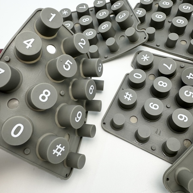 Customized Silicone Carbon Pill Buttons Conductive Contact Points for Medical/Industrial Equipment OEM Processing Sealed Rubber