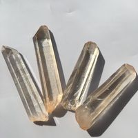 Vente en gros de minéraux rugueux, spécimen de graine de lémurier, naturel, blanc, clair, quartz, cristal brut, points pour la guérison