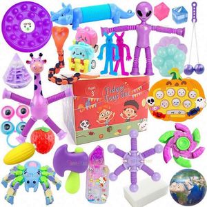 26/30 piezas de pelotas antiestrés de alivio de estrés, anillos sensoriales, cubos giratorios, con logotipo personalizado, premios para cofres del tesoro y artículos de regalo - Product Image 1