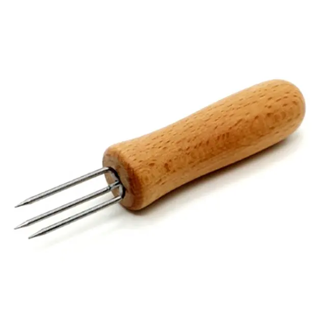 CH-4320 Long Wood Handle Stainless Steel 3 Prongs BBQ Meat Fruit Forks Barbecue Corn Cob Holder