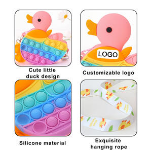 Monedero de Silicona Impermeable con Diseño de Patito Amarillo de Dibujos Animados, para Niños Mayores de 5 Años, Venta al por Mayor Directa de Fábrica - Product Image 6