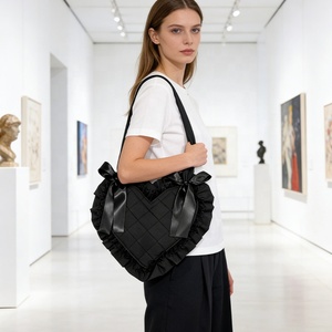 工厂 OEM ODM 泡泡心形手提包 Weydy Bag 批发 <span class=keywords><strong>2026</strong></span> 新款女式花边装饰蓬松绗缝单肩包 - Product Image 6