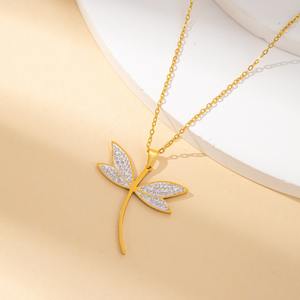 שרשרת תליון זהב 18 קארט מצופה נירוסטה עם אבני קריסטל משובצת אבני חן אבני קריסטל משובצת לנשים - Product Image 2