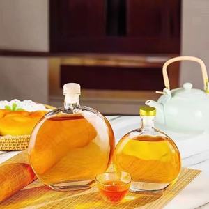 Haute qualité 250ml 500ml <span class=keywords><strong>plat</strong></span> rond en forme <span class=keywords><strong>de</strong></span> lune Style turc Style japonais bouteille <span class=keywords><strong>de</strong></span> vin en <span class=keywords><strong>verre</strong></span> clair bouteille <span class=keywords><strong>de</strong></span> boisson <span class=keywords><strong>de</strong></span> brassage à froid - Product Image 2