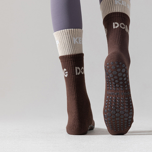 Calcetines Antideslizantes de Doble Capa, Modernos y Divertidos, con Logotipo de Diseñador de Moda, Calcetines de Pilates Personalizables - Product Image 3