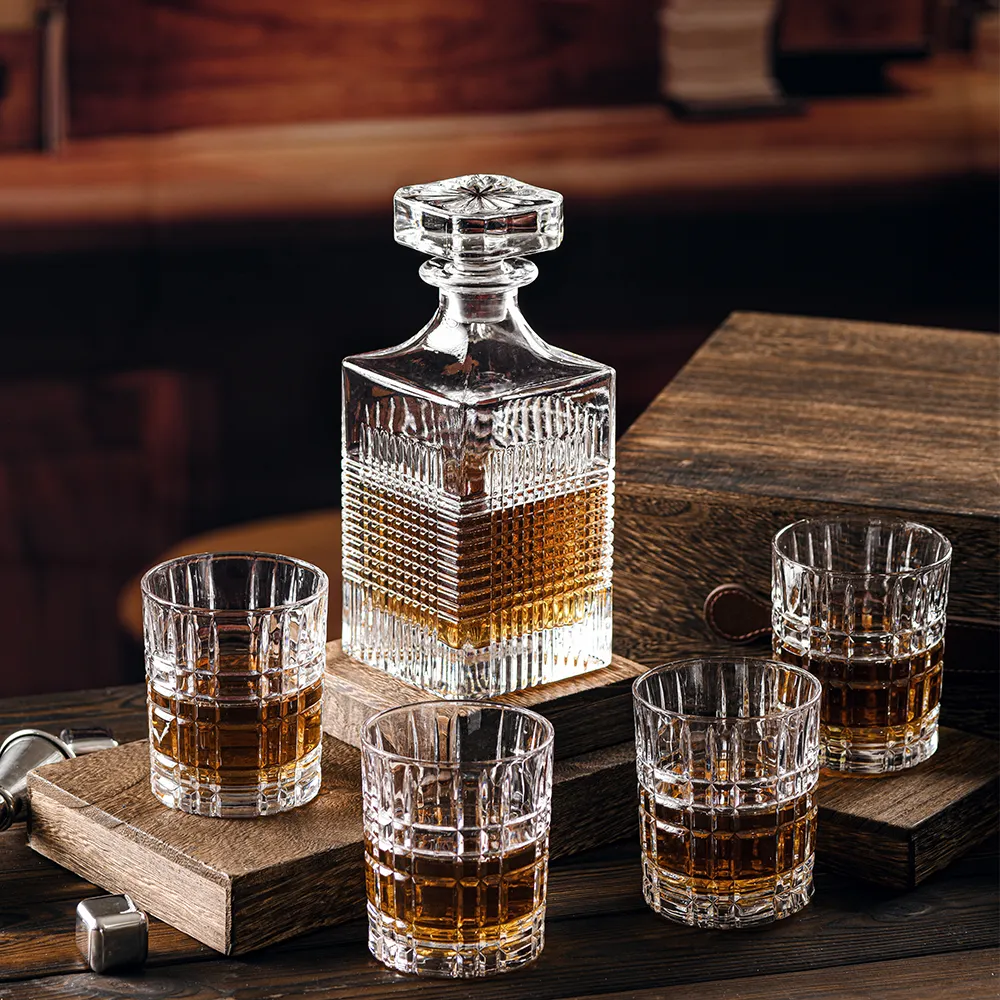 Set Gelas dan Gelas Wiski Bourbon 750Ml Yang Dipersonalisasi