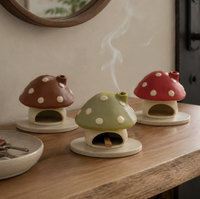 Brûleur d'encens artisanal en forme de champignon, porte-encens en céramique artisanale avec orifice de fumée pour cônes, bâtonnets et herbes, décoration de bureau rétro