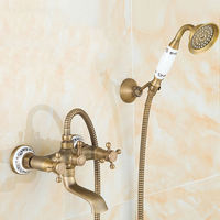 Ensemble de douche mural européen antique en laiton massif à 3 poignées avec jet de pluie, jet massant et valve en céramique pour salle de bain d'appartement