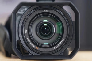 Caméscope portable haute résolution 4K Son-y PXW-Z90V avec sortie 3G-SDI, enregistrement vidéo en direct, autofocus hybride rapide - Product Image 2