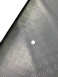 Vente en gros Usine d'inventaire Rouleau de feuille de revêtement de sol gris <span class=keywords><strong>noir</strong></span> antidérapant personnalisé <span class=keywords><strong>Tapis</strong></span> en <span class=keywords><strong>vinyle</strong></span> PVC pour centre commercial - Product Image 6