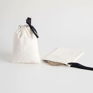 Factory Direct Supply Cotton Flannel <b>Jewelry</b> Storage Bag with Drawstring Closure Multi-Size Options Fashion Style <b>Packaging</b> - Product Image 2