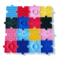 Produk Tren 2026 Puzzle Bentuk Bintang Besar Terhubung Sunny Stars Lick Mat untuk Anjing dan Kucing Silicone Slow Feeder dengan Suction Cup