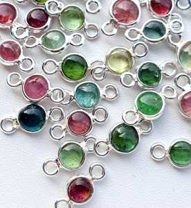 Breloques en tourmaline naturelle Connecteurs de pierres précieuses Bijoux Lunette de tourmaline Charme en argent Pendentif en tourmaline au prix de gros - Product Image 3