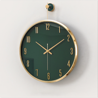 Horloge murale en métal moderne de luxe léger 37x47 cm, horloge murale tendance pour salon nordique, horloge décorative simple, livraison directe DDP