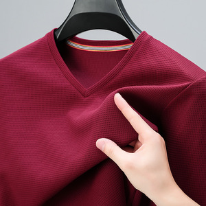 T-shirts en waffle pour hommes à manches longues, logo personnalisé, col en <span class=keywords><strong>V</strong></span>, <span class=keywords><strong>v</strong></span>êtements formels, couleur unie, viscose, coupe ample, poids lourd, tricot surdimensionné - Product Image 2
