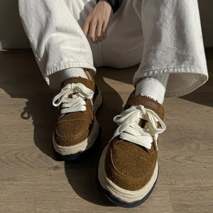 Zapatos de hombre de diseño original, a la moda, de alta gama, tendencia de moda de otoño, con suela gruesa, que aumentan la altura, zapatillas casuales para parejas. - Product Image 3