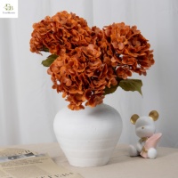 Vente en gros de fleurs d'hortensia en latex à toucher réel |   Grands tiges de fleurs artificielles pour centre de table de mariage, décoration de table d'hôtel
