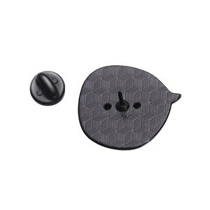 Spilla Creativa con Testo in Inglese, Bianca, Semplice e Versatile. Si Prega di Consultarmi Prima di Toccare, Ho Bisogno di Essere Solo. Badge con Testo Divertente. - Product Image 5