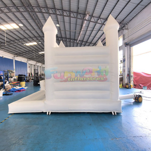 Castillo inflable blanco de calidad comercial para niños, con tobogán y piscina de pelotas, ideal para bodas al aire libre. - Product Image 2