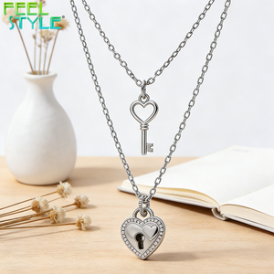 Collier personnalisé en acier inoxydable épais plaqué <span class=keywords><strong>or</strong></span> PVD, chaîne fine superposée, pendentif clé <span class=keywords><strong>d</strong></span>'amour et cadenas cœur incrusté de zircon - Product Image 5
