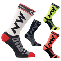 Chaussettes de cyclisme professionnelles personnalisées en gros pour hommes et femmes, respirantes, absorbant la transpiration et à séchage rapide