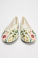 Ballerines à fleurs brodées en maille faites à la main de luxe personnalisées en usine chaussures Mary Janes ballerines plates pour femmes