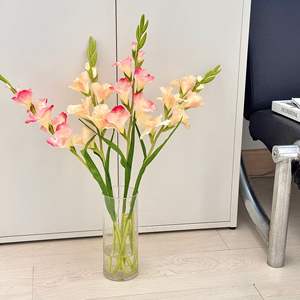 Arrangement floral artificiel en soie Gladiolus, haute simulation, ornements décoratifs pour mariage et décoration intérieure - Product Image 2