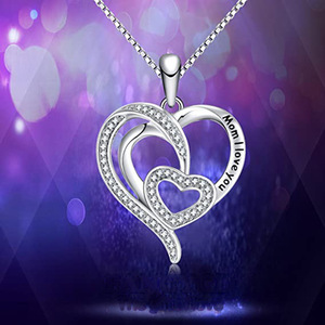 Collana con Ciondolo a Doppio Cuore Intrecciato per Donne, Elegante Gioiello con Charm a Cuore, Regalo di Moda per la Mamma - Product Image 2