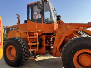 รถตักล้อยางมือสอง Doosan DL505-9C สภาพดี ใช้งานน้อย - Product Image 2