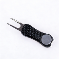 Outil de réparation de divots de golf tout en métal pliable avec bouton pop-up et marqueur de balle de golf magnétique