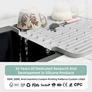 Classico Tappetino Scolapiatti in Silicone Ecologico Antiscivolo per <span class=keywords><strong>Lavello</strong></span> da <span class=keywords><strong>Cucina</strong></span>, Filtro Anti-Esplosione per Asciugatura Piatti, Inclinazione per Piano di Lavoro - Product Image 4