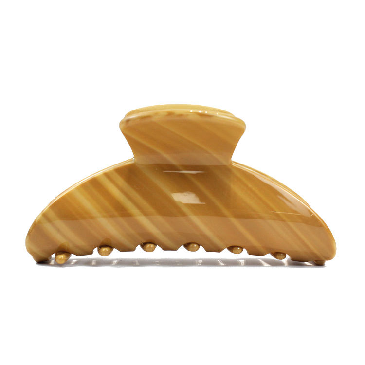 สีน้ำตาล