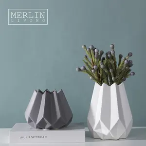 Merlin nordic funny 3D geometric polygonal vases matte flower bottle ceramic sector ceramic home decor with modern vase