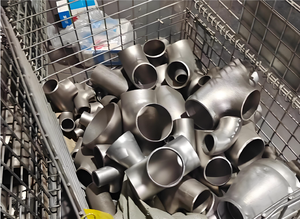 מרפק יצוק מפלדת אל-חלד DN25-DN100 מחומר 316L מתאים לתרחישי מכונות וציוד תעשייתיים - Product Image 3