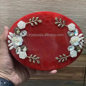 Embrayages de boîte en résine pour femmes Sacs à main en acrylique élégants avec services OEM/ODM pour marques de mode du monde entier faits à la main en Inde - Product Image 4