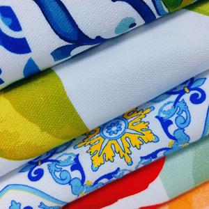 Tela de algodón puro 100%, tela tejida de impresión personalizada suave y elástica para ropa de cama, mantel, tapicería - Product Image 1